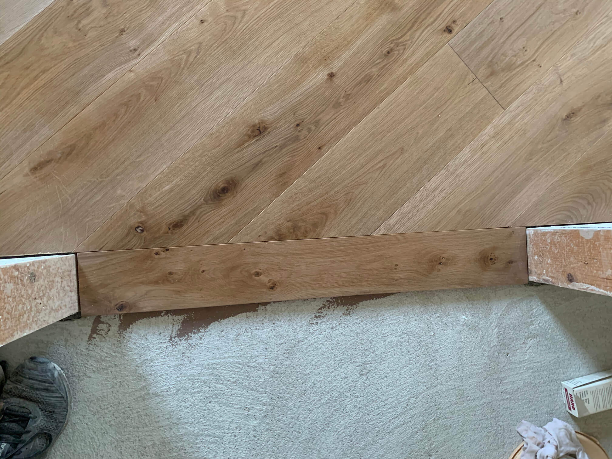 Pavimentazione in fase di posa