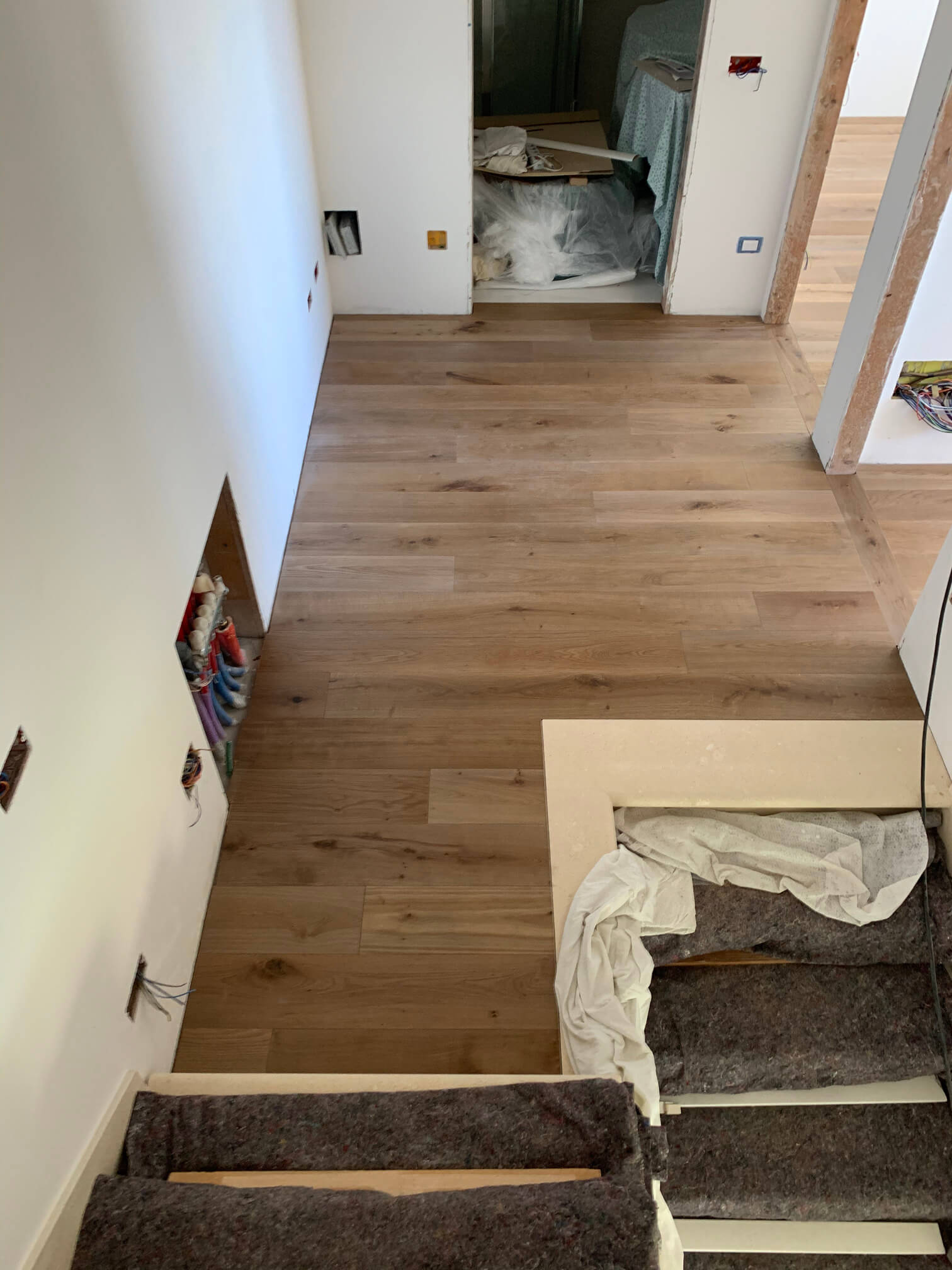 Lavorazione pavimento in legno