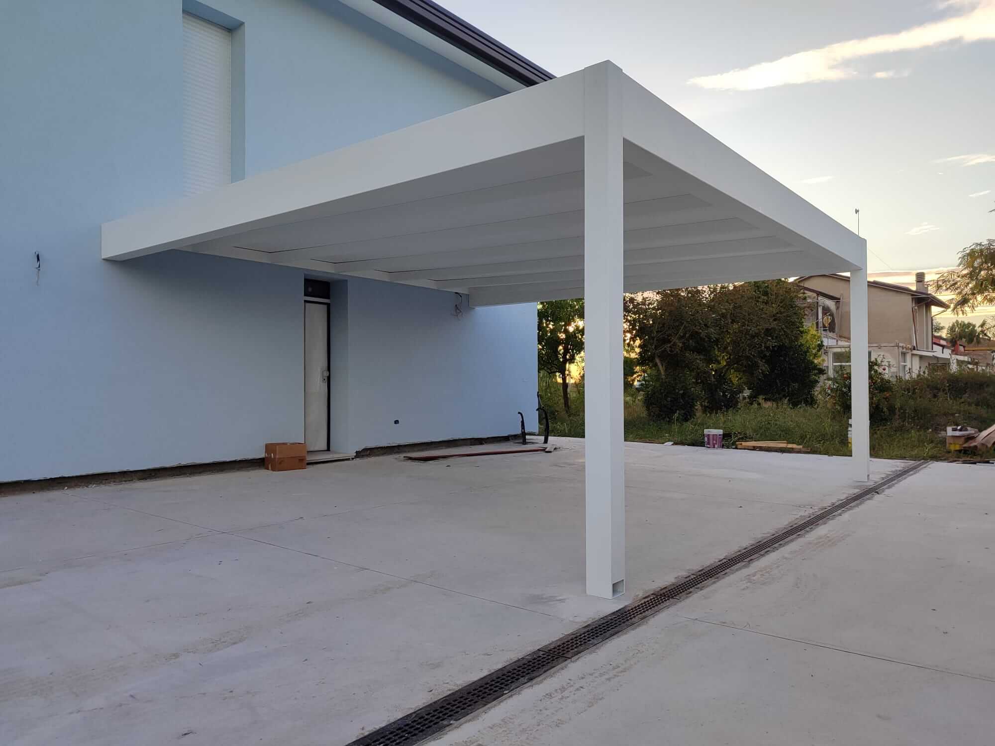 Pergola auto esterna 6